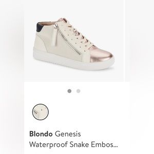 Blondo Genesis Waterproof Sneaker Size 9